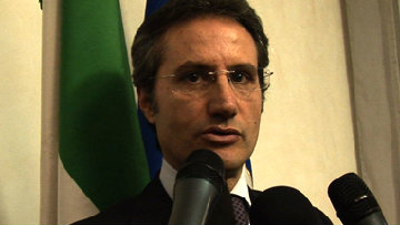 Economia campana, Caldoro: “Si va verso la ripresa, cambio di passo rispetto al passato"